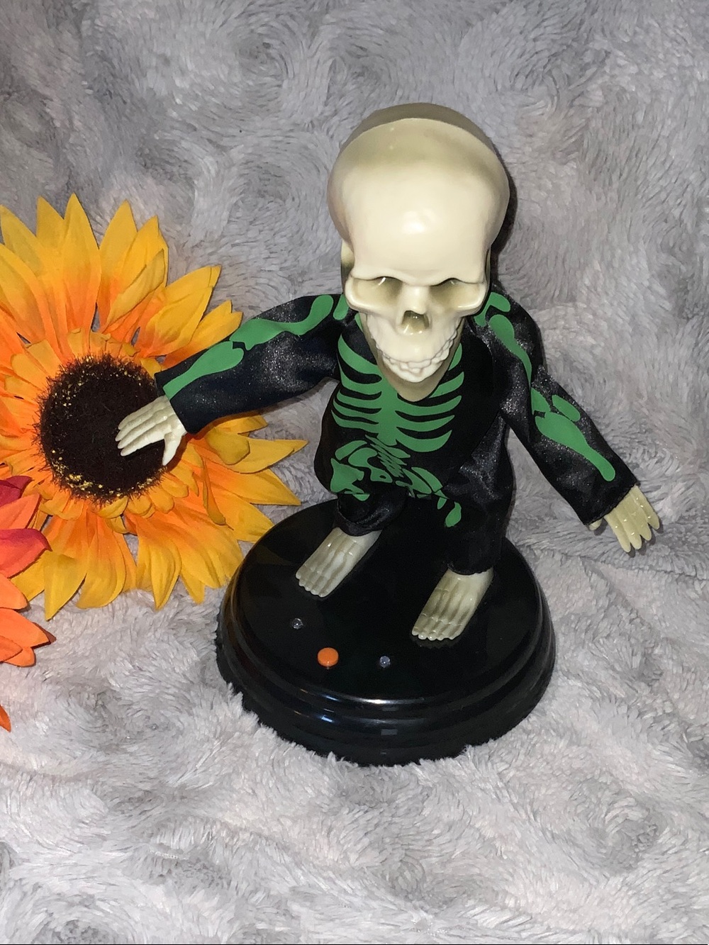 👀Halloween, 🪾Dancing & singing, Glow Skeleton😱